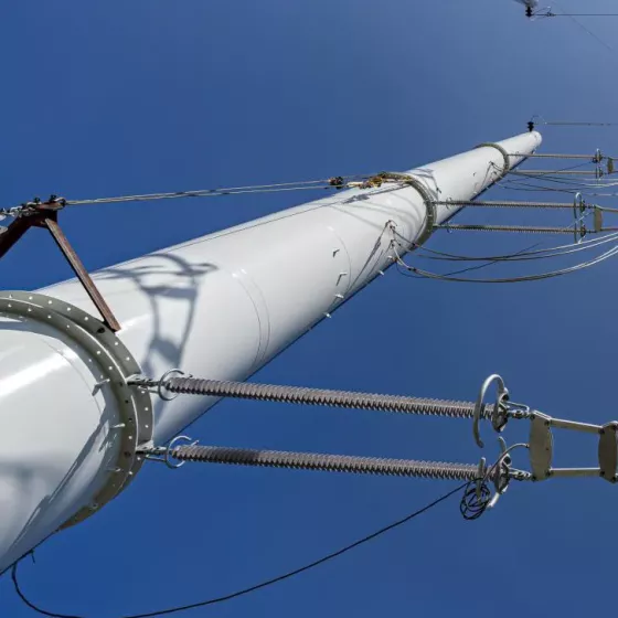 Free mast on the subject of energy transfer solutions