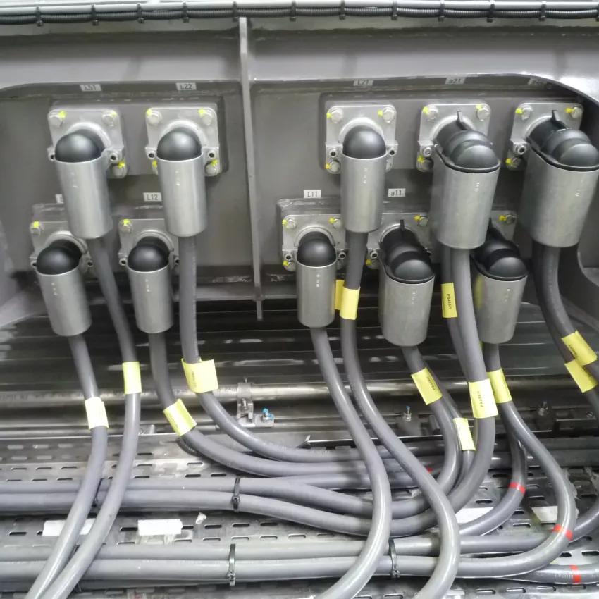 Picture of PLUG cables