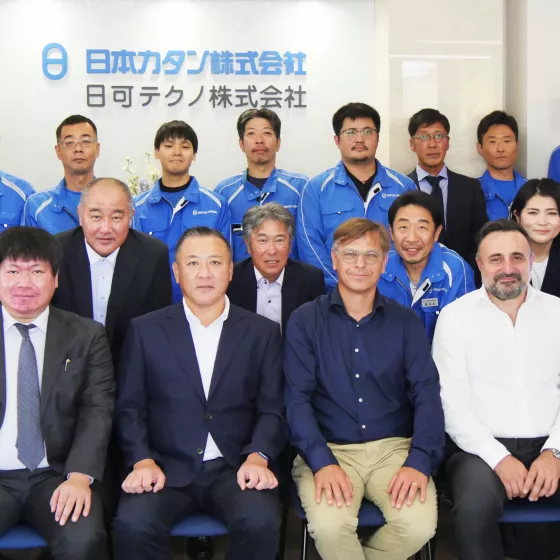 Nippon Katan Vertragsunterzeichnung