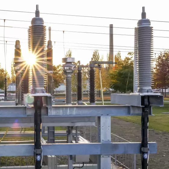 Energie Steiermark setzt in Österreich bereits auf die neuen wartungsfreien, umweltfreundlichen und betriebssicheren Endverschlüsse DOC bis 170 kV von Pfisterer. 